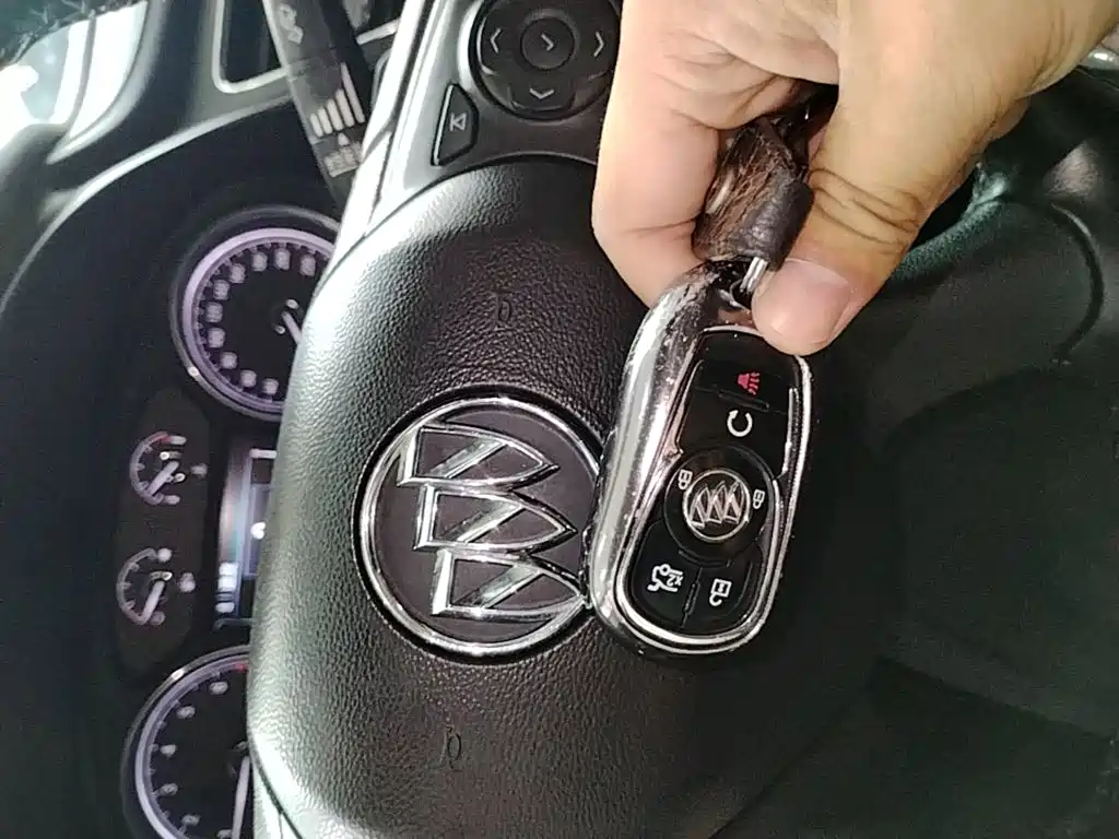 Buick LaCrosse — миниатюра 9