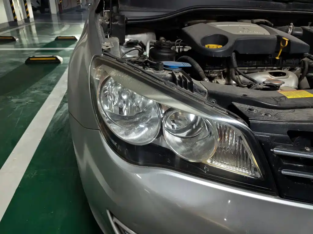Roewe 350 — миниатюра 7