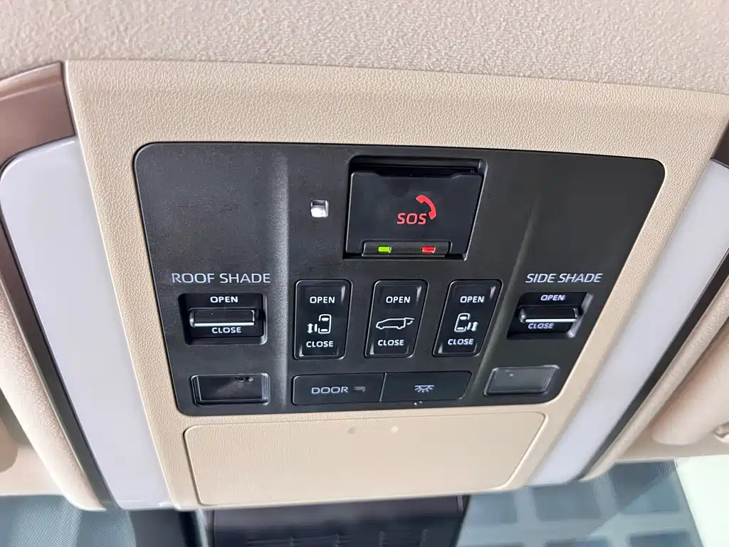 Toyota Alphard — миниатюра 20