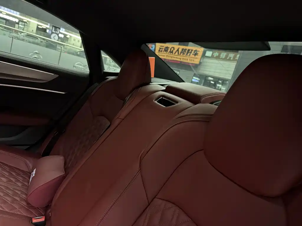 Audi A7L — миниатюра 32