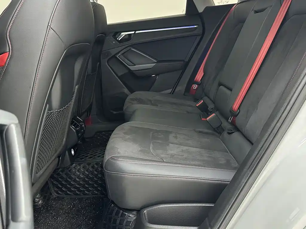 Audi Q3 2022 35 TFSI