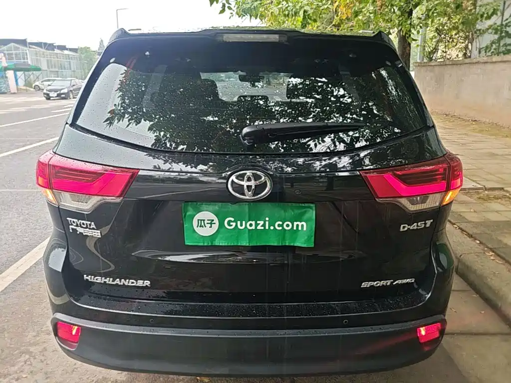 Toyota Highlander — миниатюра 6