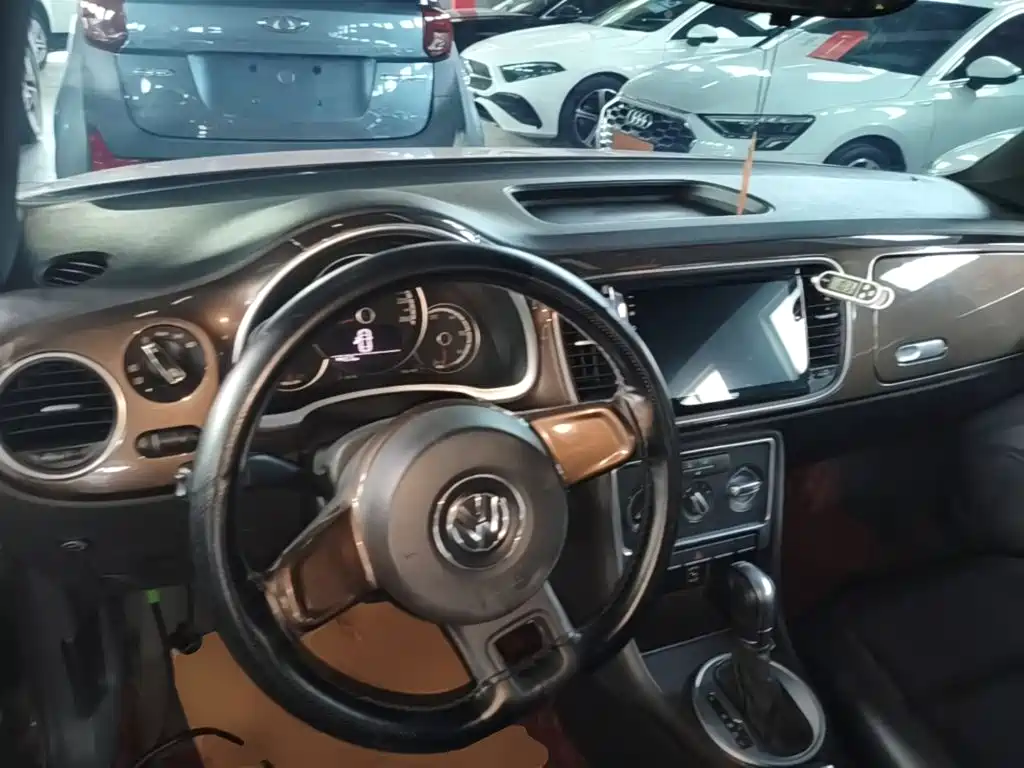 Volkswagen Beetle — миниатюра 10