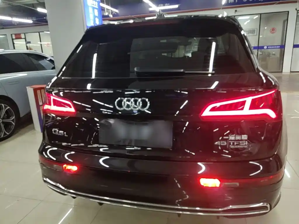 Audi Q5L — миниатюра 6