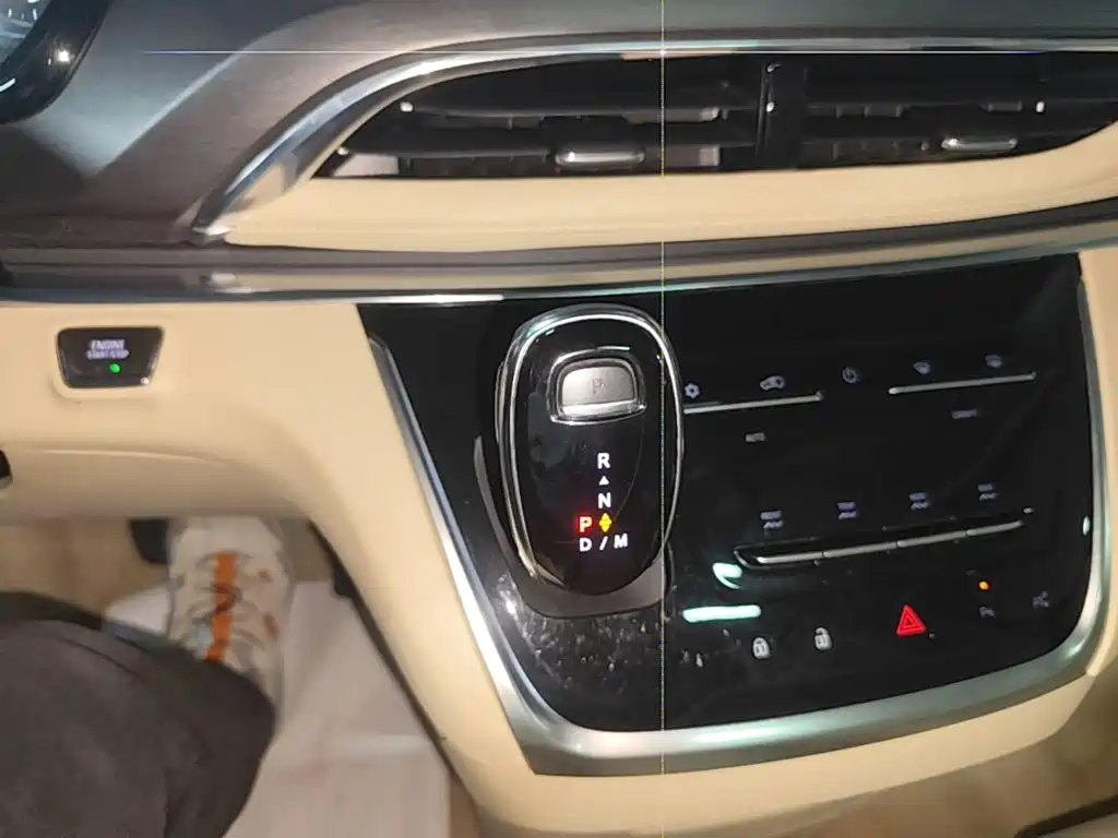 Buick GL8 — миниатюра 14