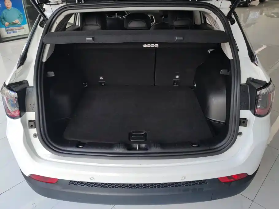 Jeep Compass 200T Auto Home Enjoy Edition, фото 4