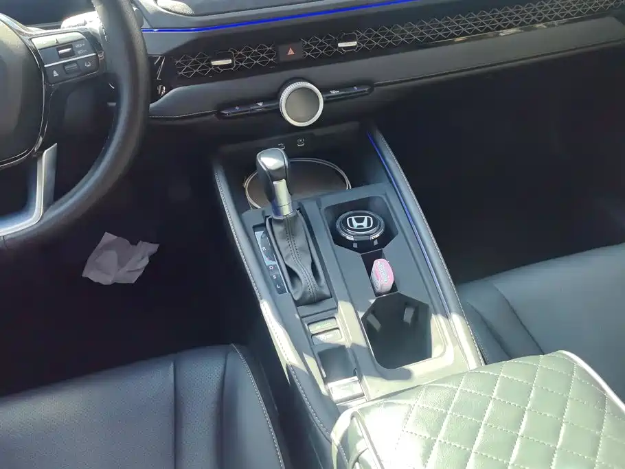 Honda Accord — миниатюра 16