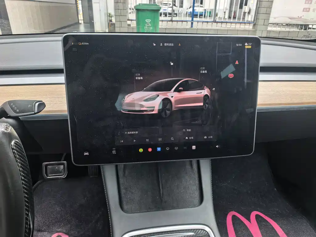 Tesla Model 3 — миниатюра 9