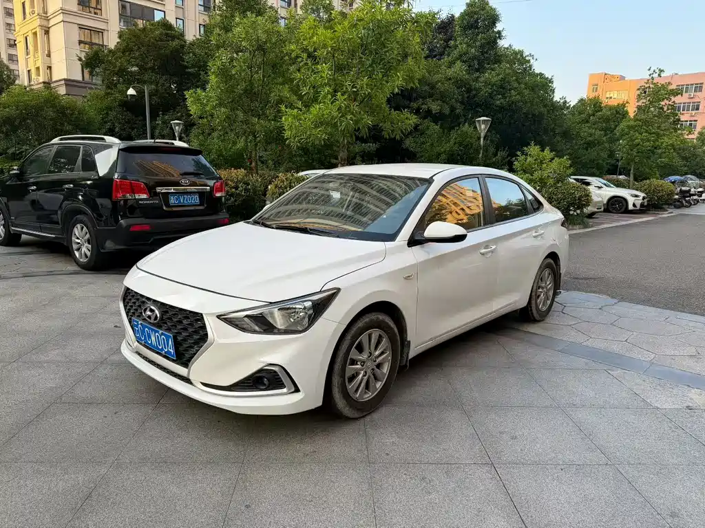 Hyundai Elantra 2020