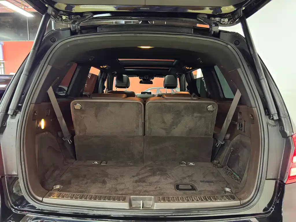 Mercedes-Benz GLS — миниатюра 9