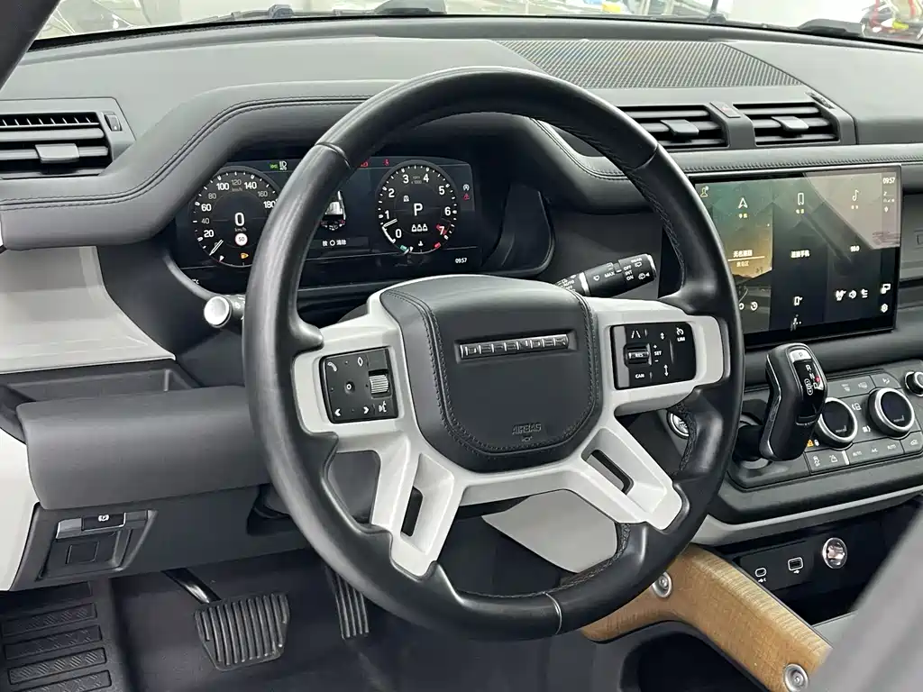 Land Rover Land Rover Defender 2023 110 3.0T P400 X-DYNAMIC HSE