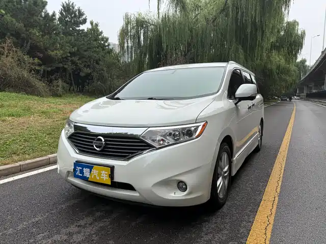 Nissan Quest