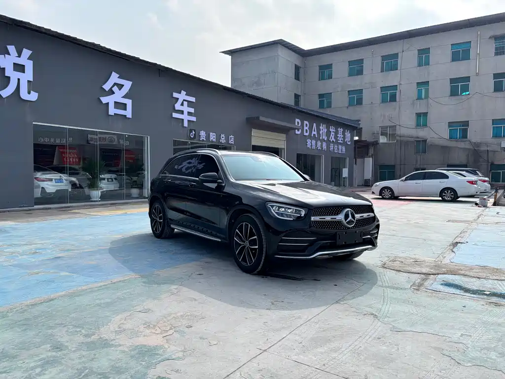 MERCEDES-BENZ GLC