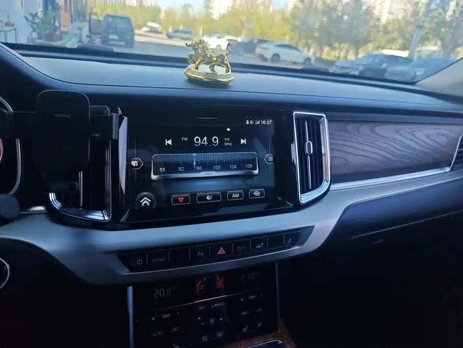 Hongqi Hongqi HS7 — миниатюра 13