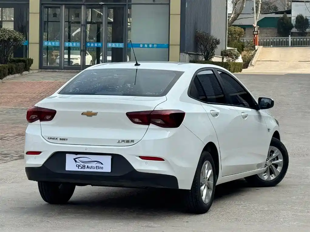 CHEVROLET KOVOZ