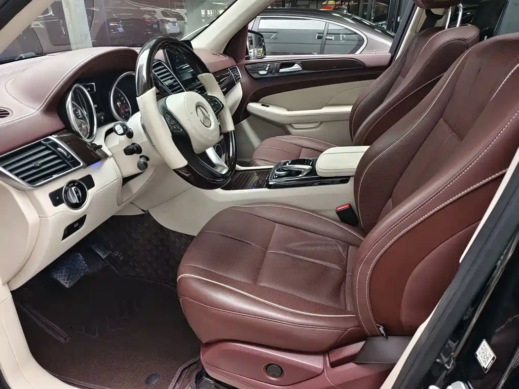 Mercedes-Benz GLS — миниатюра 4