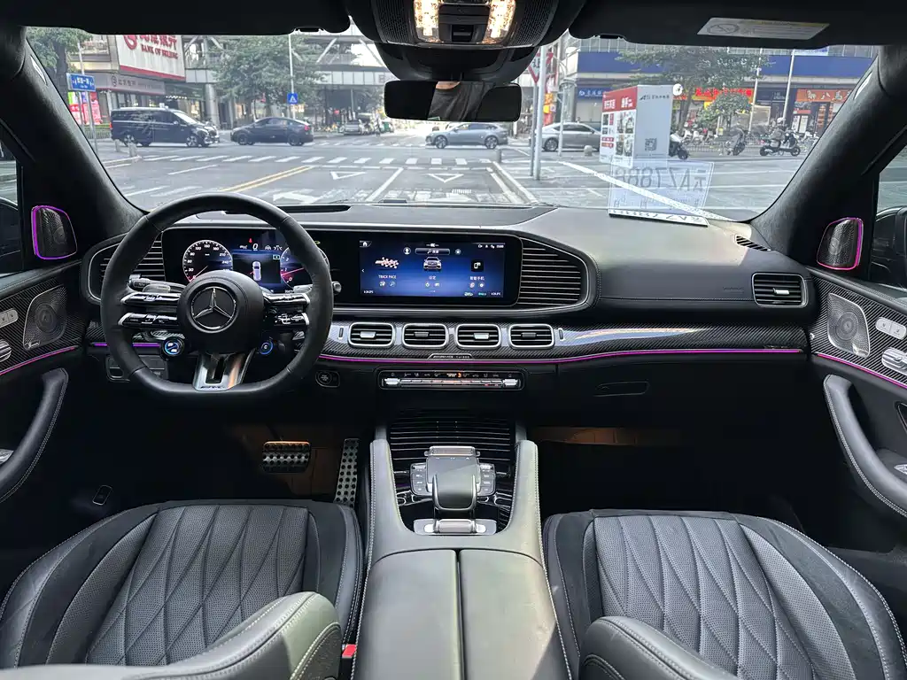 MERCEDES-BENZ GLS AMG