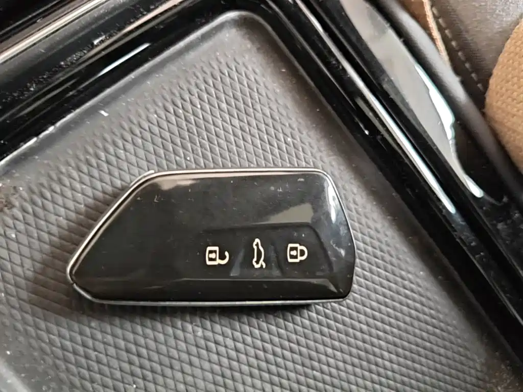 Volkswagen ID.4 Crozz — миниатюра 13