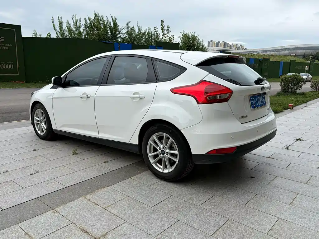 Ford Focus — миниатюра 6