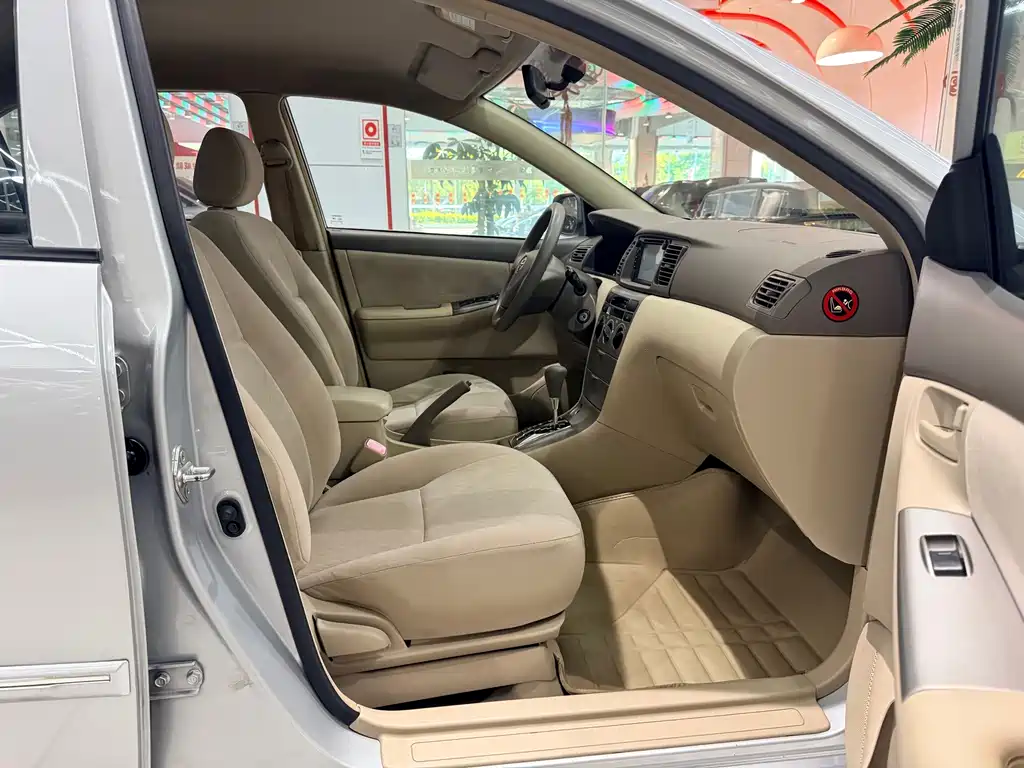 Toyota Corolla — миниатюра 10