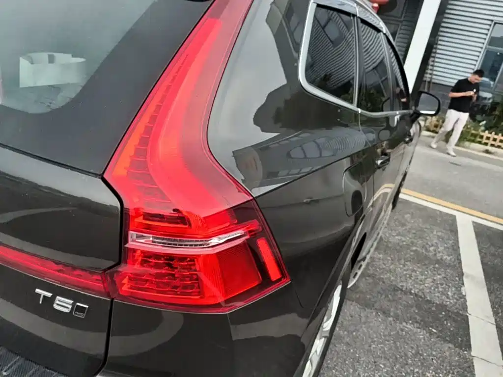 Volvo XC60 — миниатюра 8