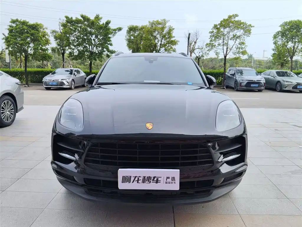 Porsche Macan — миниатюра 2