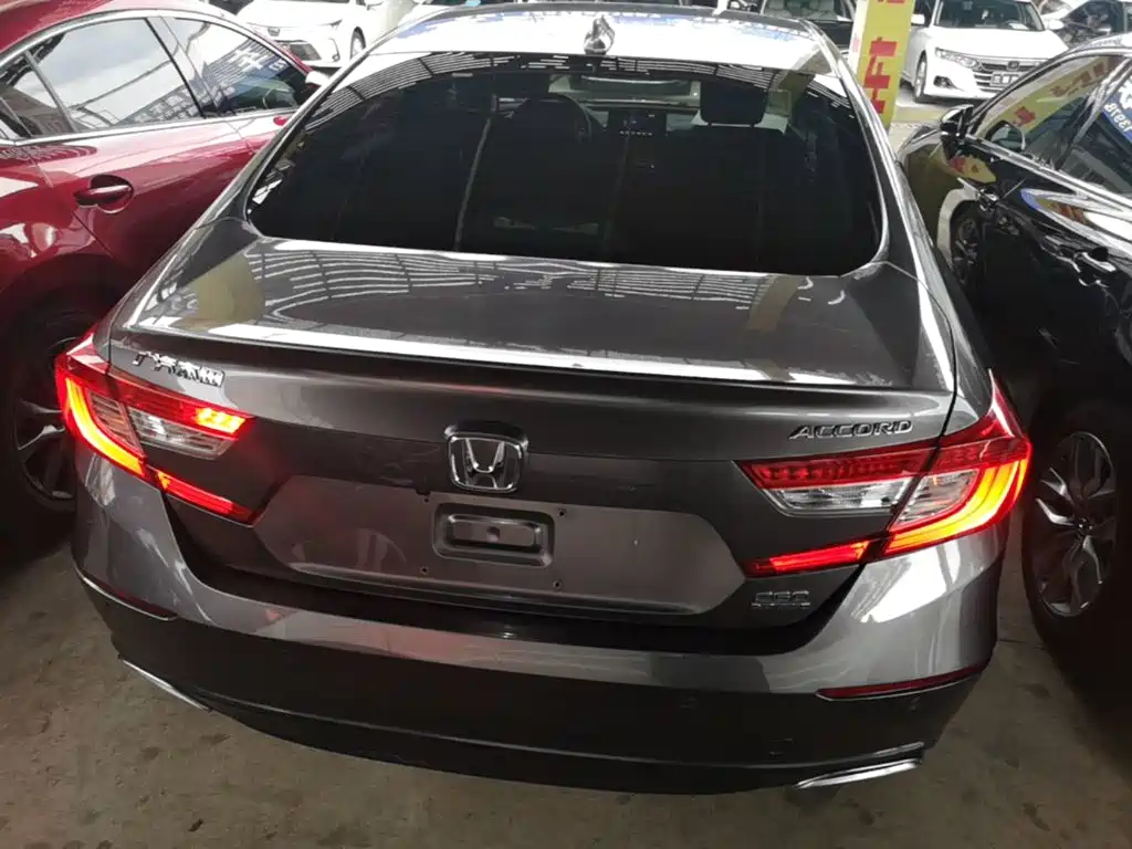 Honda Accord 2018 260TURBO Luxury VI