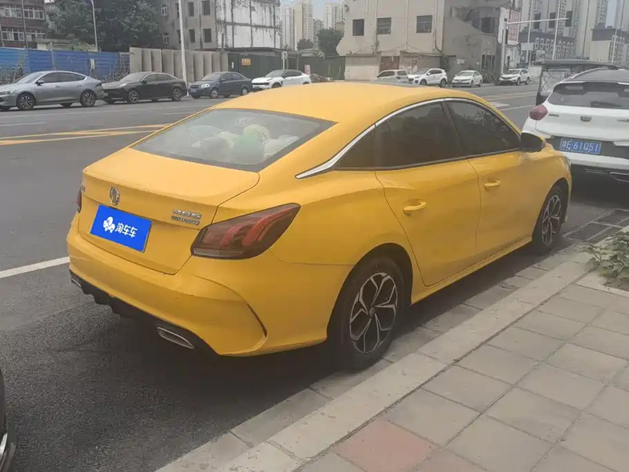 MG 5 2022 180DVVT CVT Luxury