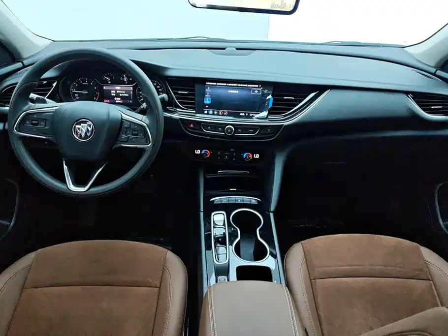 Buick Regal — миниатюра 12