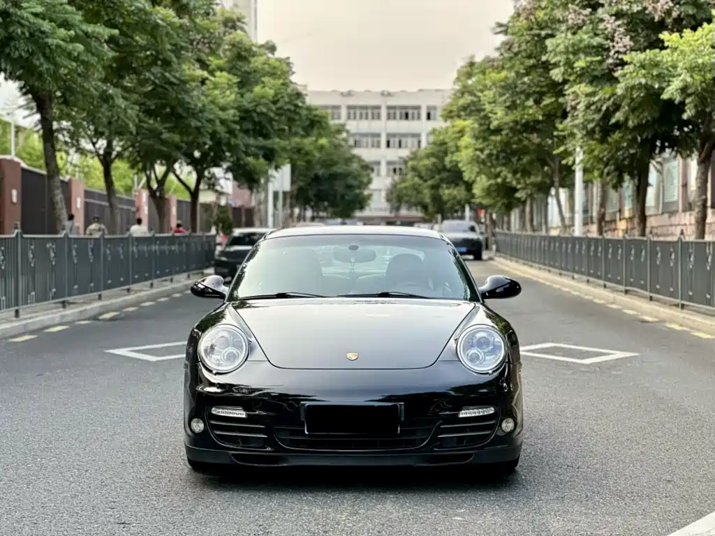 Porsche 911 2010 Turbo S 3.8T