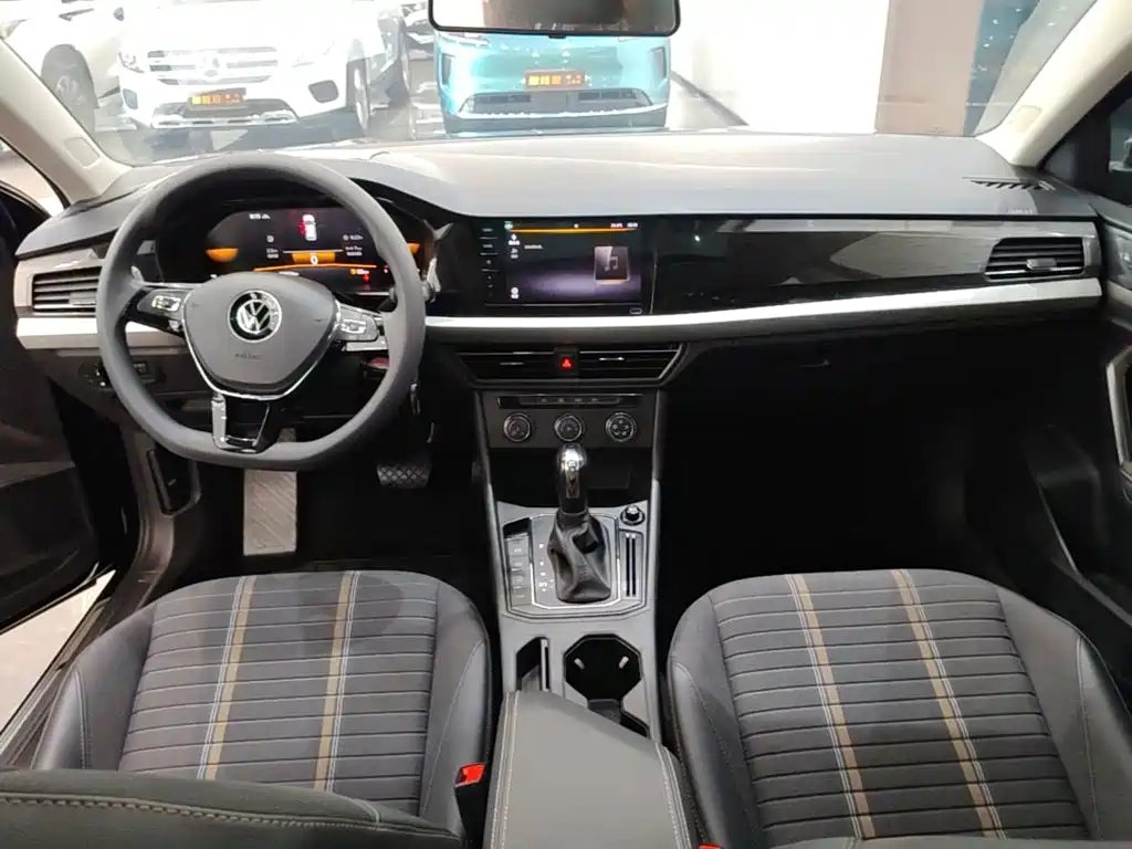 Volkswagen Lavida — миниатюра 10
