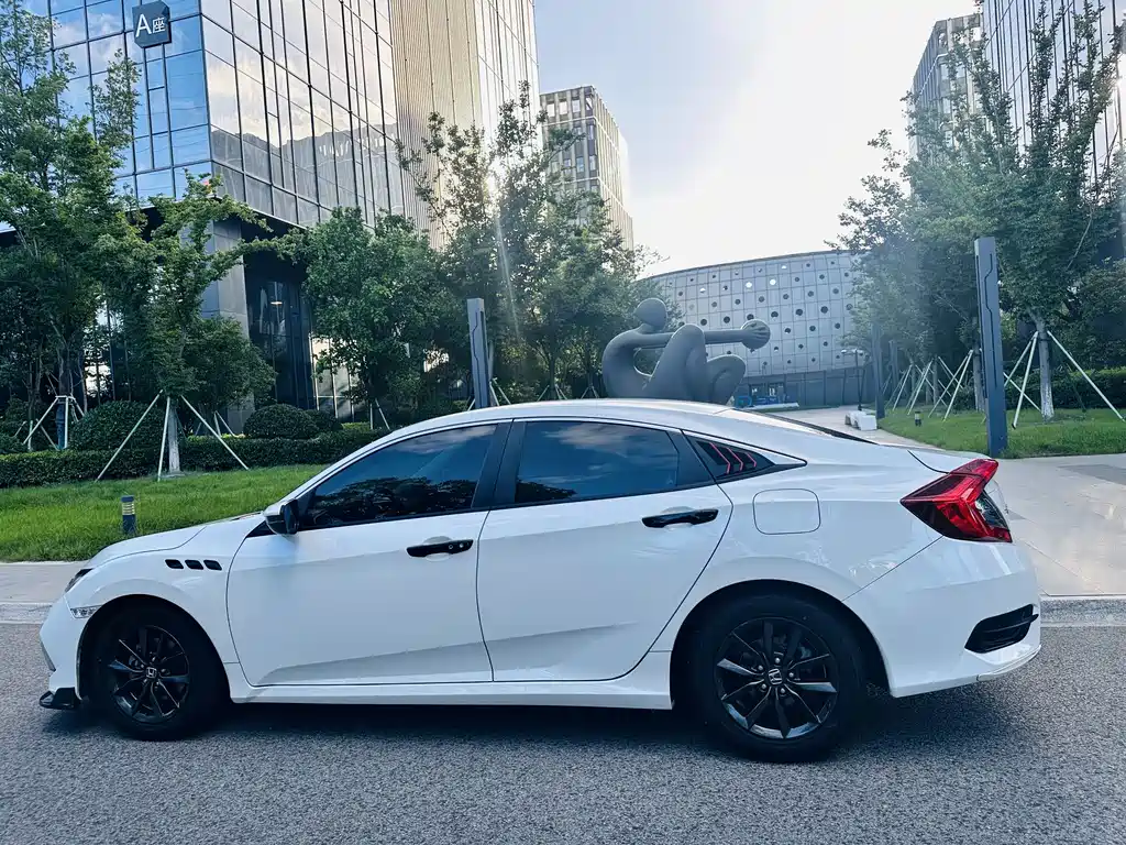 Honda Civic 2021 HATCHBACK 220TURBO CVT