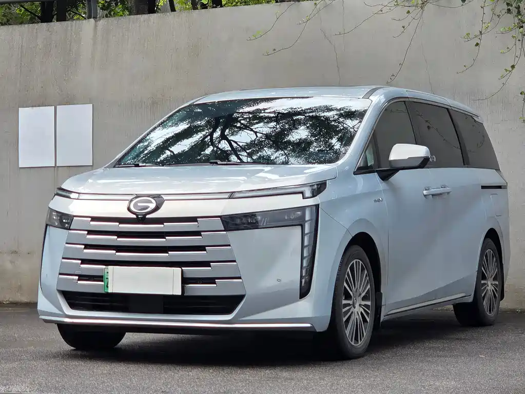 GAC Motor 传祺E8 PHEV
