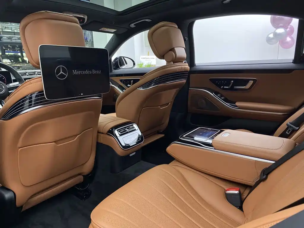 Mercedes-Benz S-Class — миниатюра 21