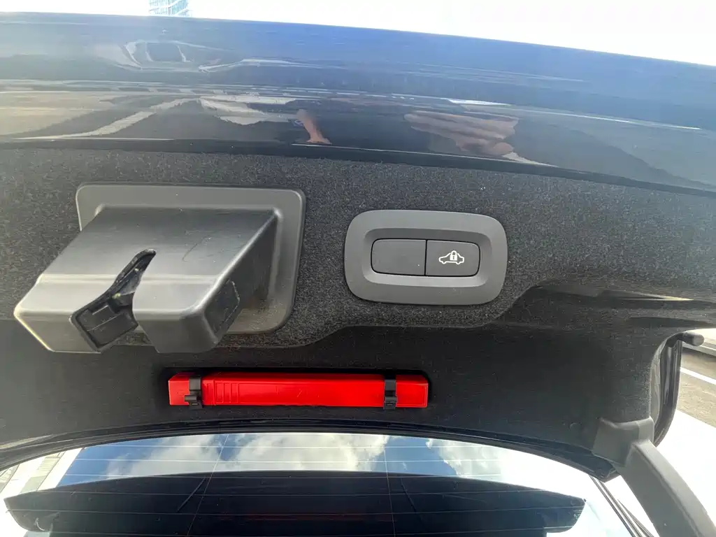 Volvo S90 — миниатюра 7