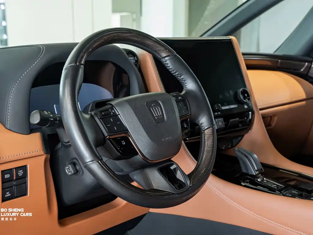 Toyota Vellfire 2024 2.5L