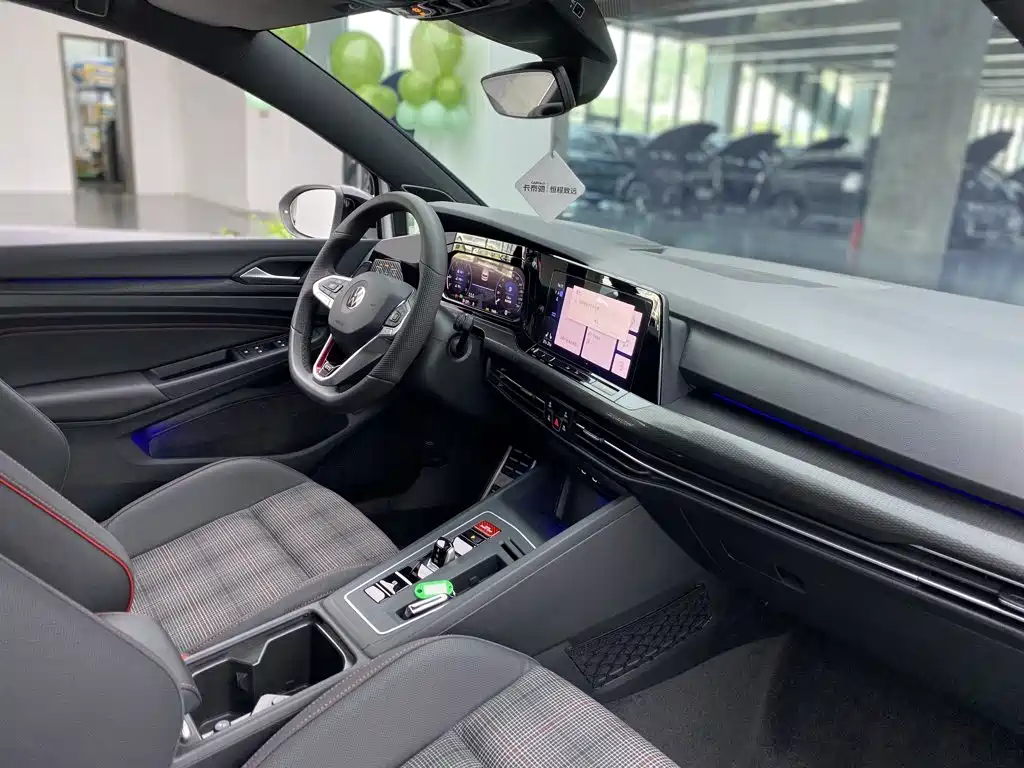 Volkswagen Golf GTI — миниатюра 19