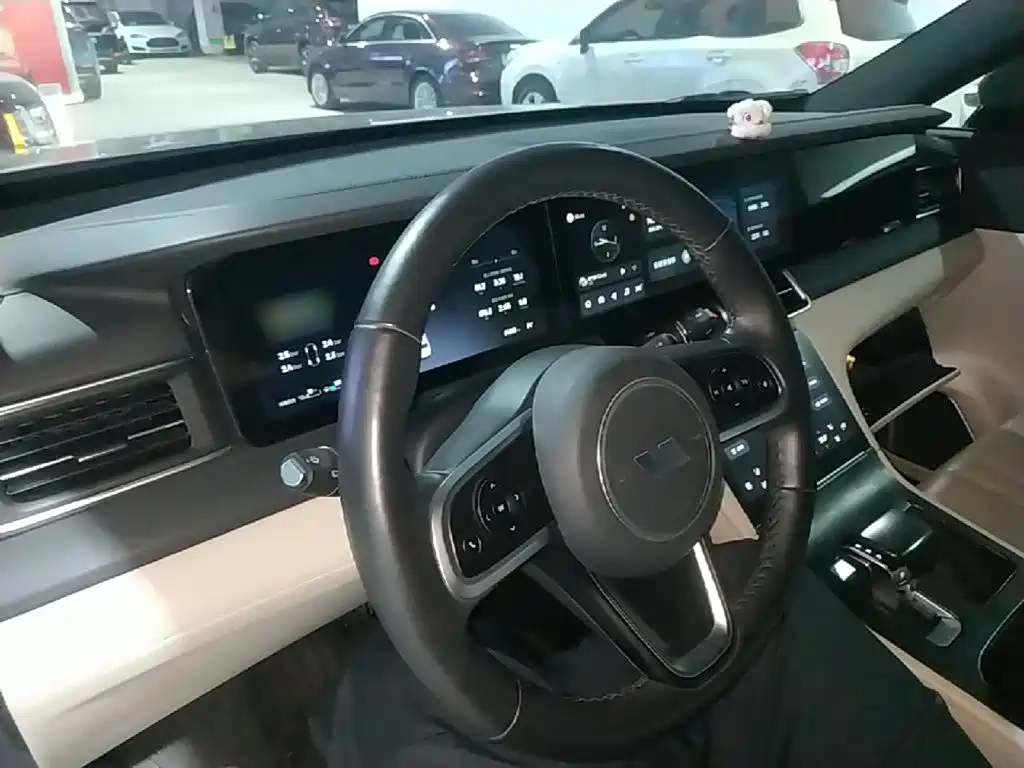 Li Auto Li ONE — миниатюра 10