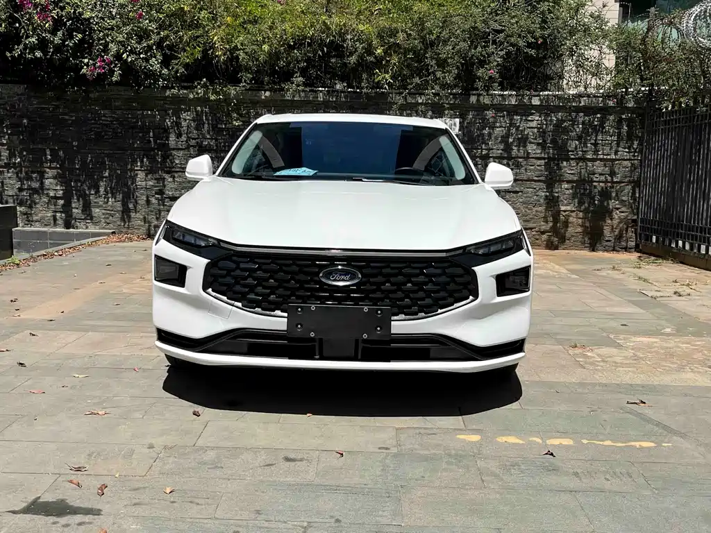 Ford Mondeo — миниатюра 2