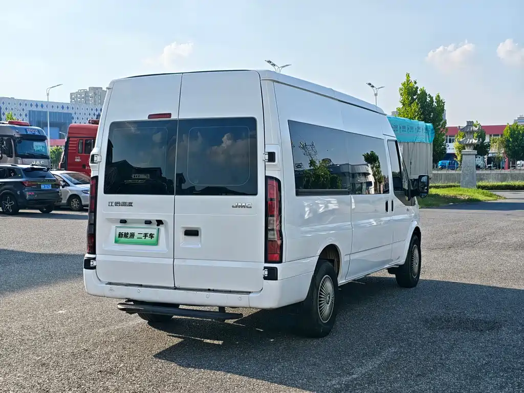 JMC JMC Fushun — миниатюра 7