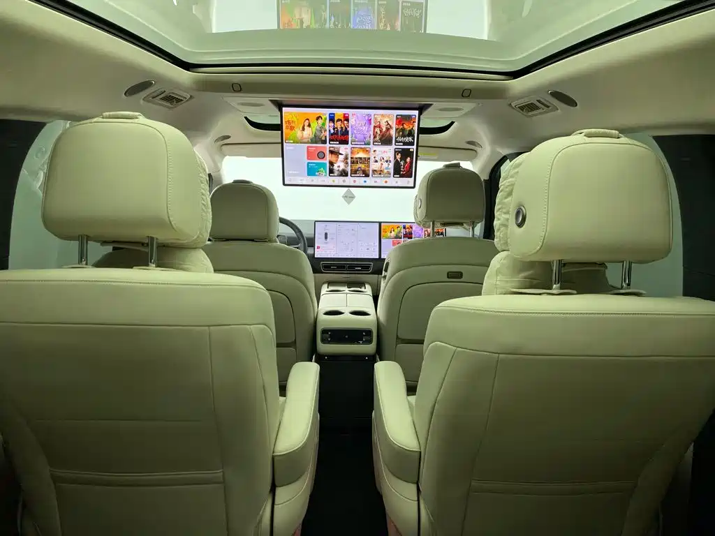 Li Auto Li MEGA — миниатюра 37