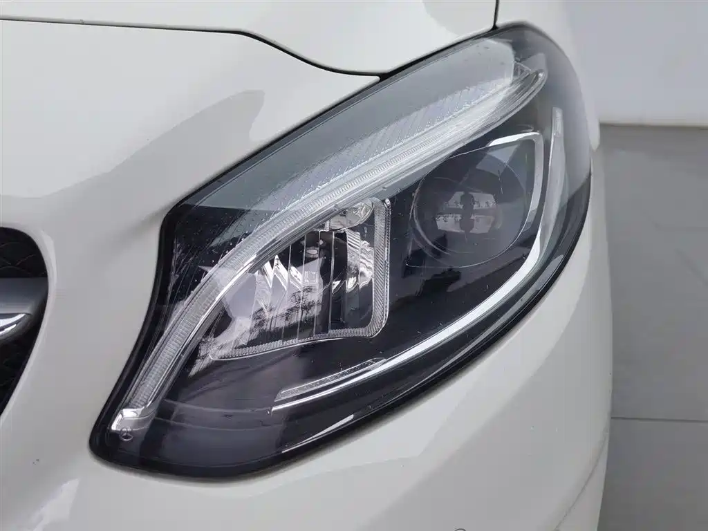 Mercedes-Benz B-Class B 2018 B 200 Fashion