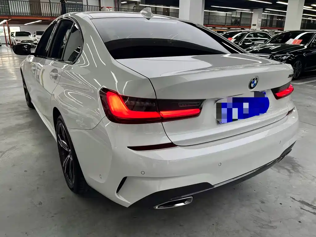 BMW 3 Series — миниатюра 14