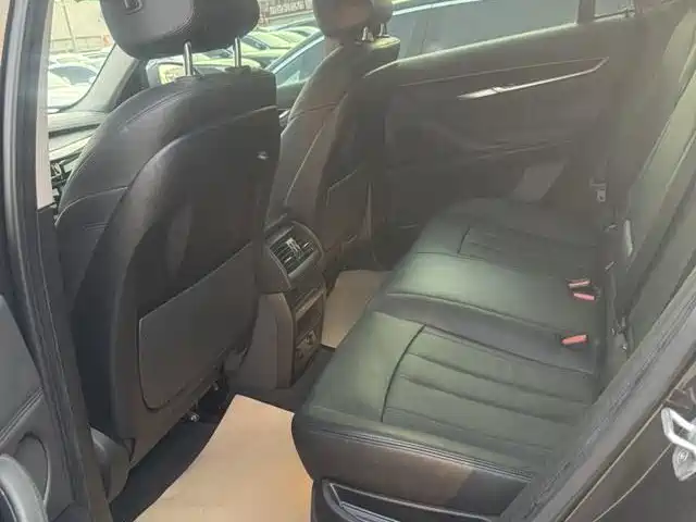 BMW X6 — миниатюра 10