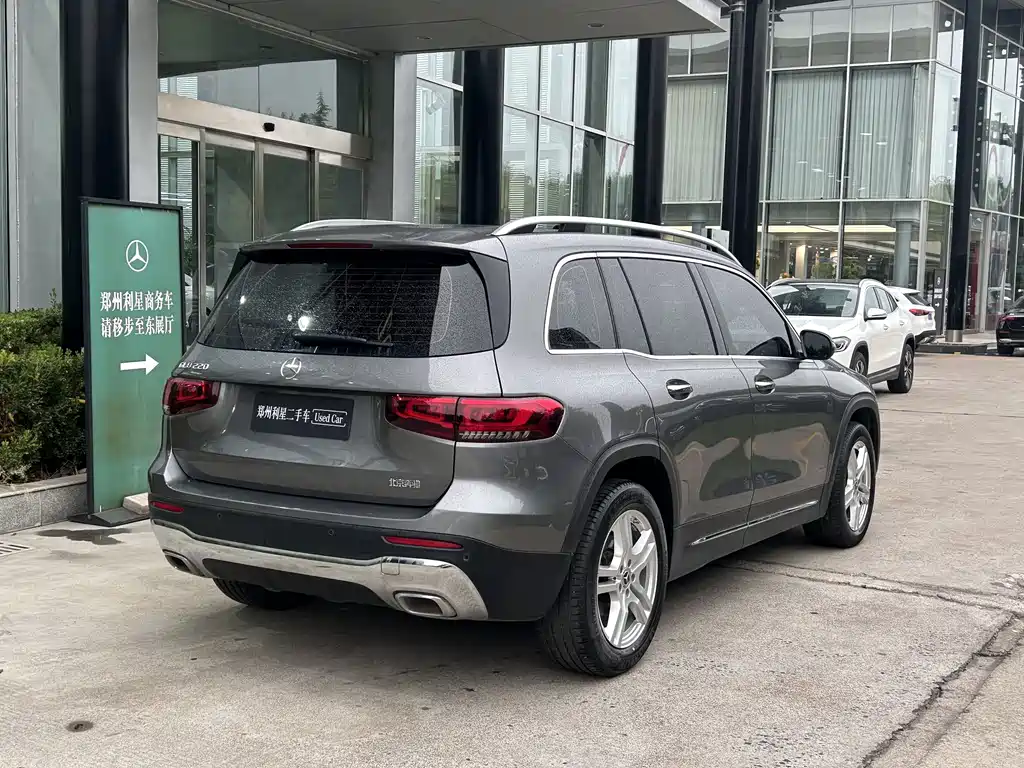 Mercedes-Benz GLB — миниатюра 6