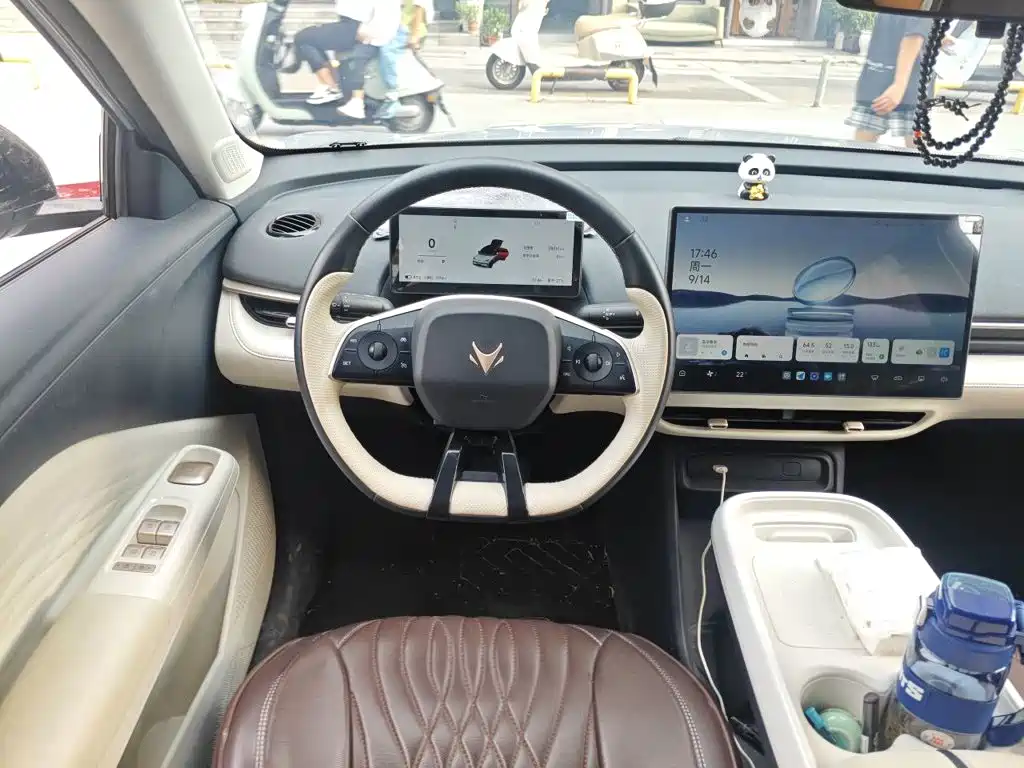 ARCFOX Beta T1 — миниатюра 6