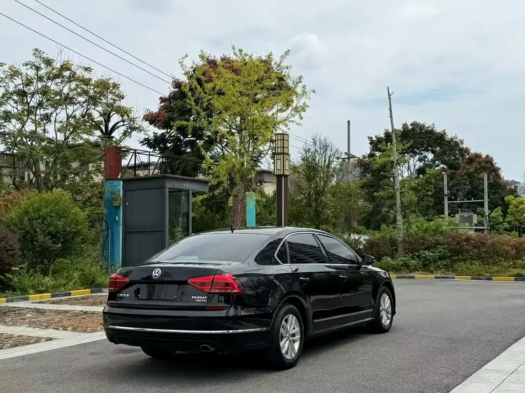 Volkswagen Passat — миниатюра 6