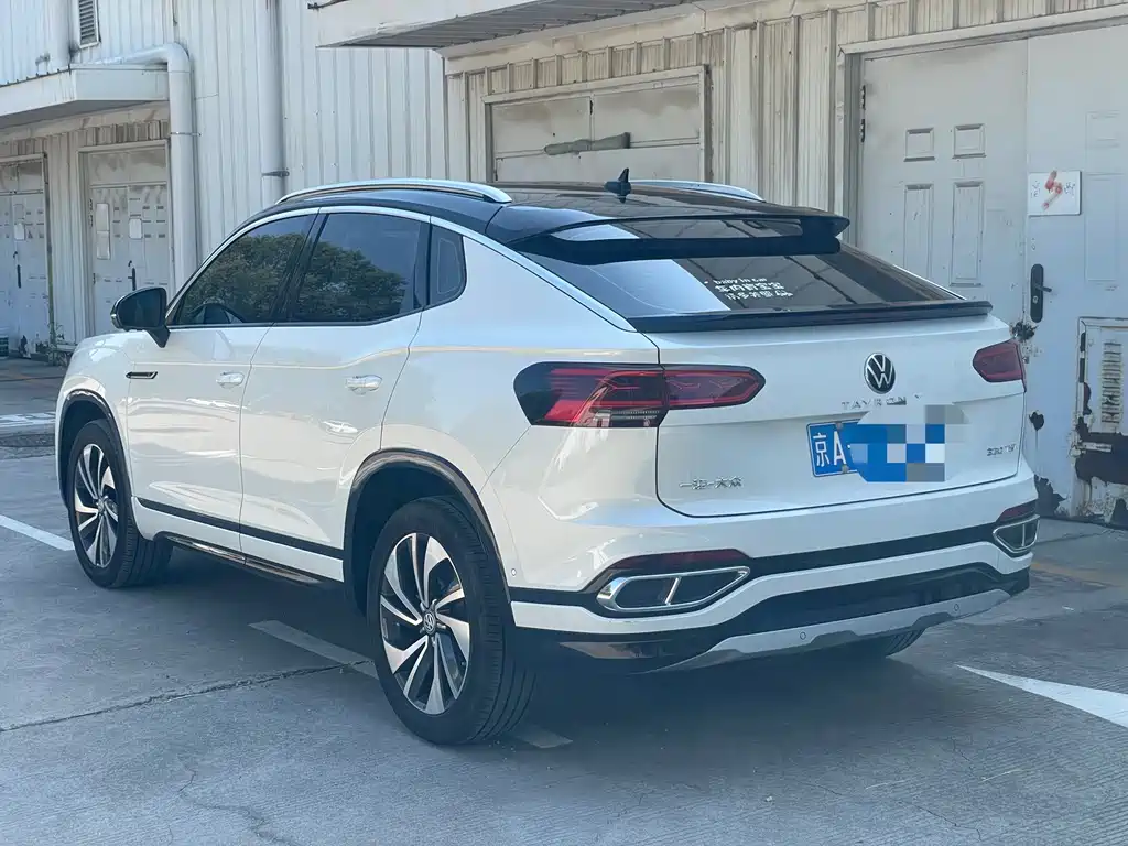 Volkswagen X — миниатюра 6