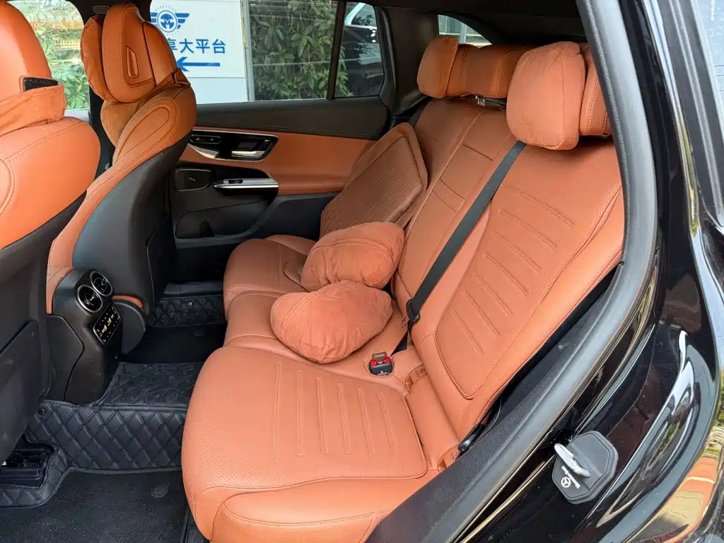 Mercedes-Benz GLC — миниатюра 12