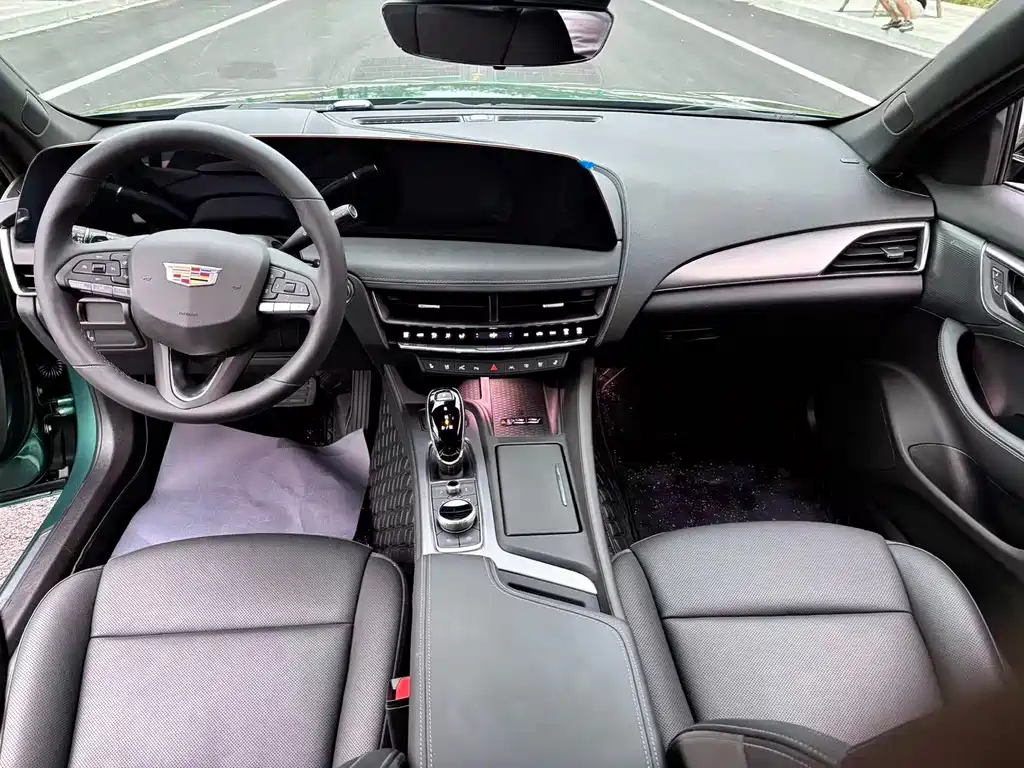 Cadillac CT5 — миниатюра 6